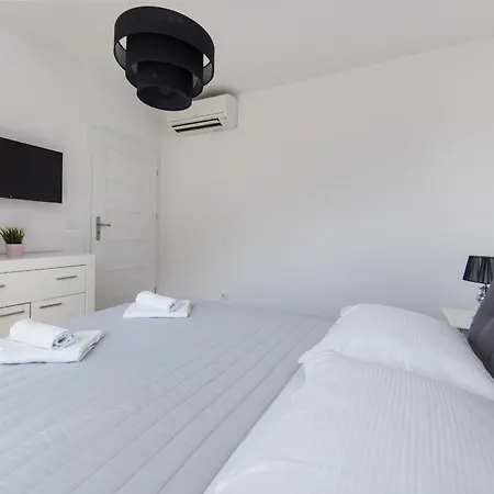Blanka House Apartman *